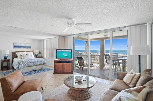 Holiday Isle Apartment | Magnolia House 509 At Destin Pointe Resort