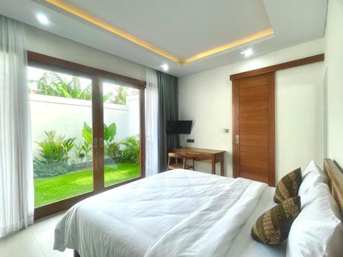 Berawa Villa | Mahayasa Villa with garden