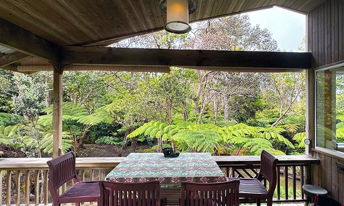 Volcano House | Maile Treehouse in Volcano, Hawaii is "Magical!"