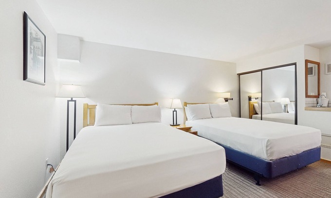 West End Cabin | Main Street stay - pool & hot tub - walk to lifts, dog-friendly, third floor