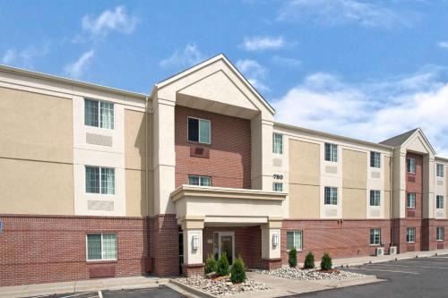 West Omaha Hotel | MainStay Suites Omaha Old Mill