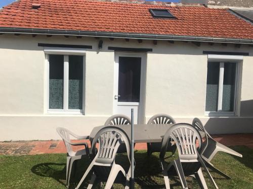 Fleury-les-Aubrais House | Maison à Orléans avec jardin