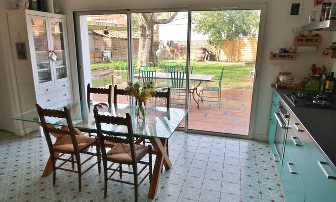 Saint-Cyprien House | Maison Avec Jardin et Terrasse Hypercentre Toulouse -8 Couchages - Idéal Famille