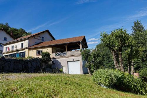 Fresse-sur-Moselle Hotel | Maison Capdet
