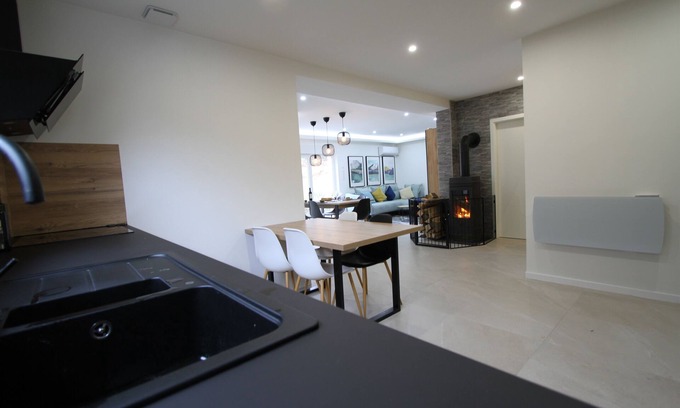 Travexin House | Maison Cossue, Moderne et Calme à La Bresse 5 Chbr