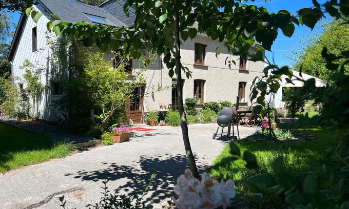 Leglise House | Maison d'hôtes Le Charme du Champs Claire