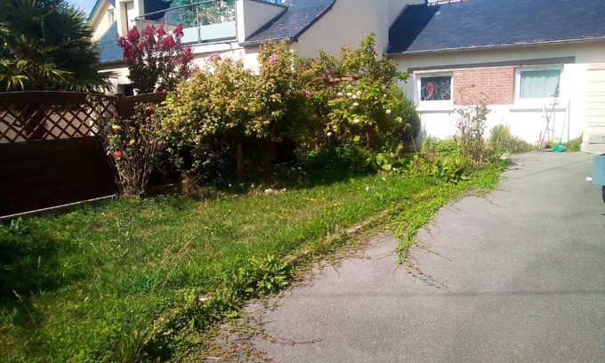 Rocabey - Alsace - Gare House | Maison d'une chambre avec jardin clos a Saint Malo a 1 km de la plagea