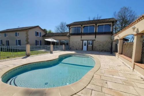 Loubersan Apartment | Maison dans gite domaine REY