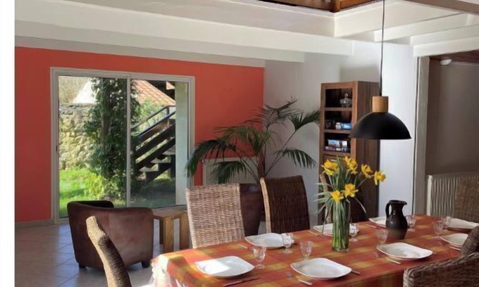 Aytre House | Maison de 4 Chambres Pour 10 Personnes Dont 8 Adultes