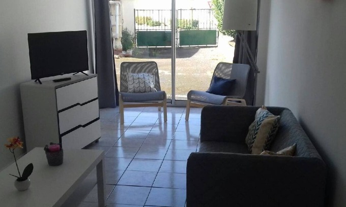 Argenton l'Eglise House | Maison de Bourg Spacieuse, 6 Personnes Deux-sèvres