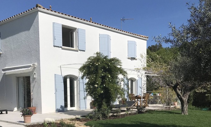 Assas House | Maison de Famille au Calme