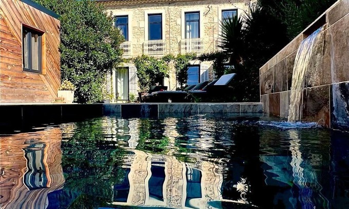 Costieres House | Maison de Maître Avec sa Tiny House, Piscine et Garage