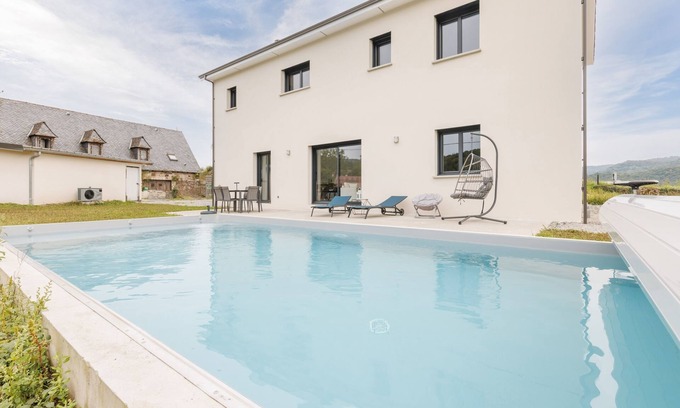 Ydes House | Maison de Maud - Piscine privée