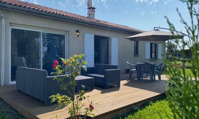 Agnat House | Maison de Plein Pieds à la Campagne !