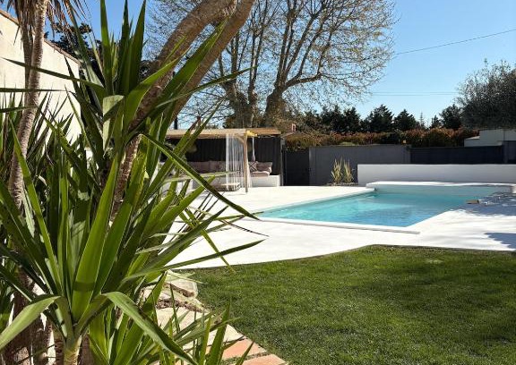 Aimargues Villa | Maison de standing proche de la mer