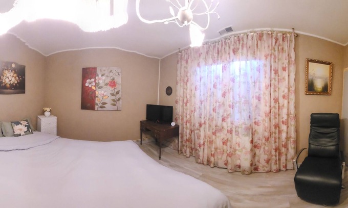 Saint-Amour Villa | Maison de Vacances Parc Privé Clos Parking Gratuit Animaux Acceptés