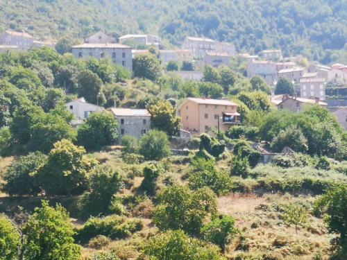 Zicavo House | Maison de village avec jardin privatif