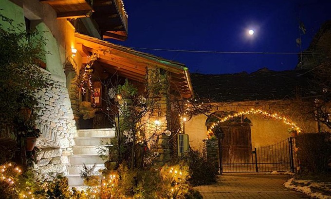 Excenex House | Maison Du-Noyer Chambres et Tables d'Hotes