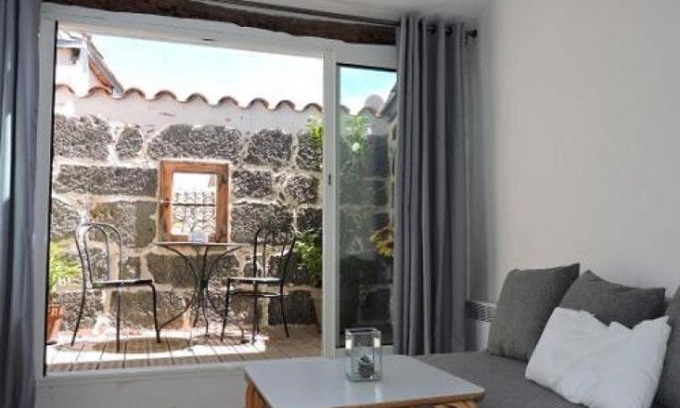 Portiragnes Apartment | Maison du Village Byhus i Portiragnes
