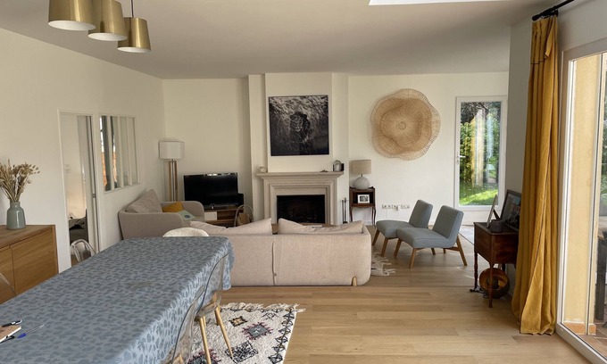 Rueil-Malmaison House | Maison Familiale Tout Proche de Paris