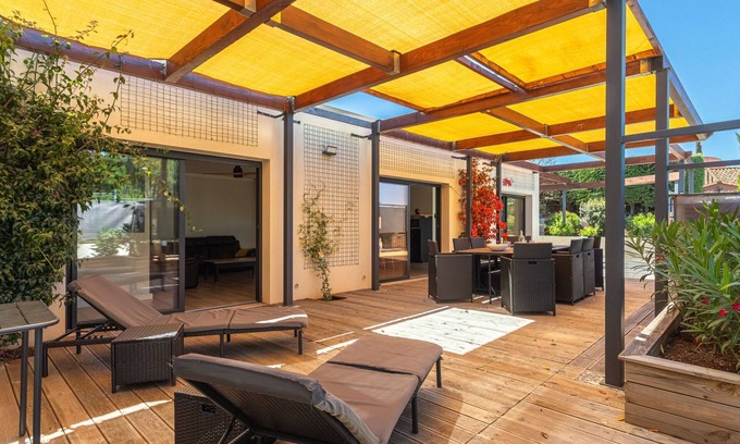 Cavaliere House | Maison Flocy by Interhome