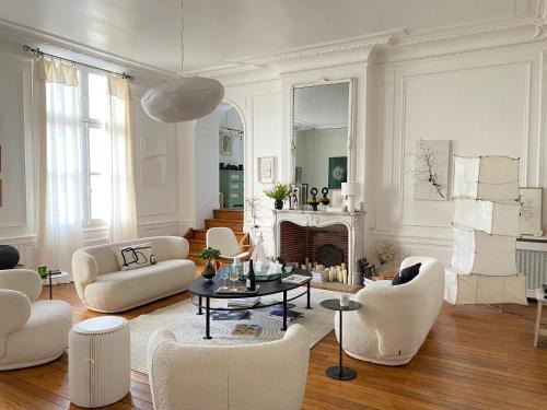 Amboise House | MAISON HULOTTE