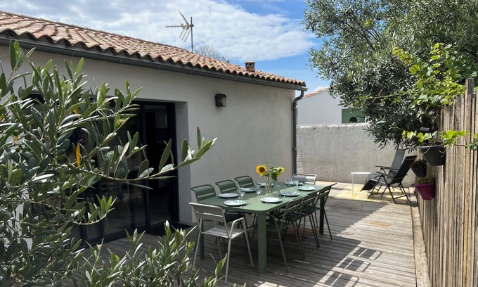 La Flotte House | Maison Moderne Très Lumineuse Entièrement Rénovée 6 à 8 Personnes