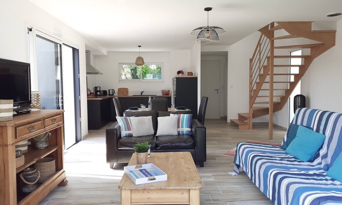 Arradon House | Maison Neuve Clos de mur à 200m du Golfe du Morbihan