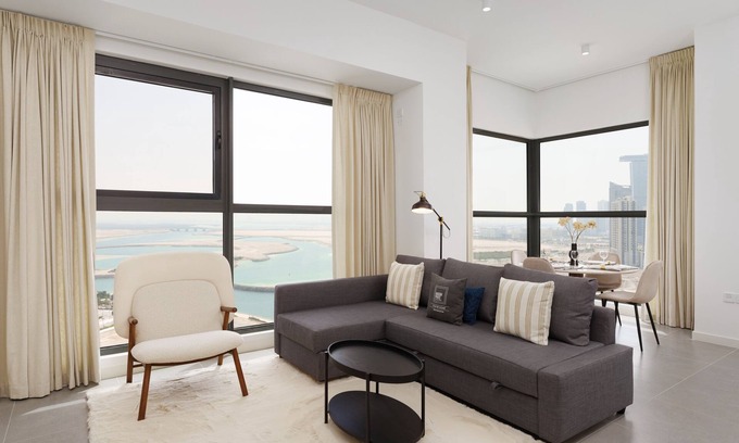 Abu Dhabi Apartment | Maison Privee - Modern & Panoramic Sea View Apt on Al Reem Island