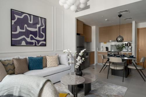 Dubai Apartment | Maison Privee - Serene Hideaway with Top Facilities in Creek Beach