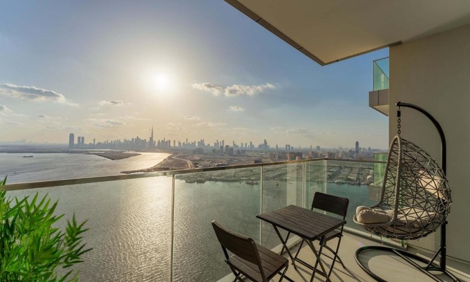 Dubai Apartment | Maison Privee - Trendy Apt on the Creek w/Superb Dubai Skyline Vw