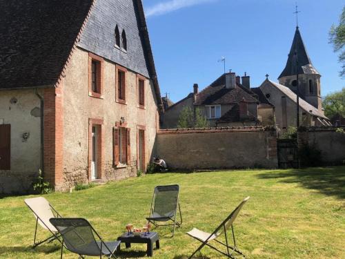 Jaligny-sur-Besbre House | Maison rénovée avec jardin à Jaligny-sur-Besbre - FR-1-489-459