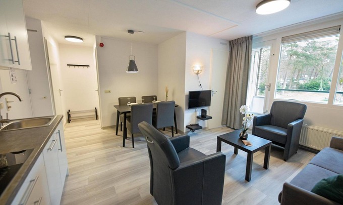 Municipality of Utrechtse Heuvelrug House | Maisonettes in the main building, suitable for 4 people.