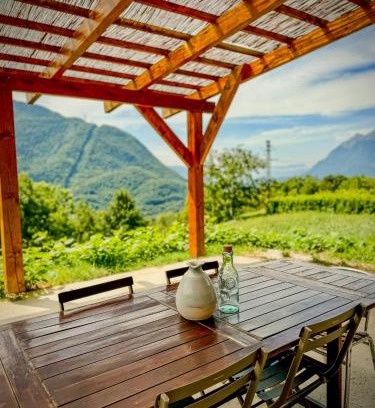 Albertville House | Maisonnette des vignes