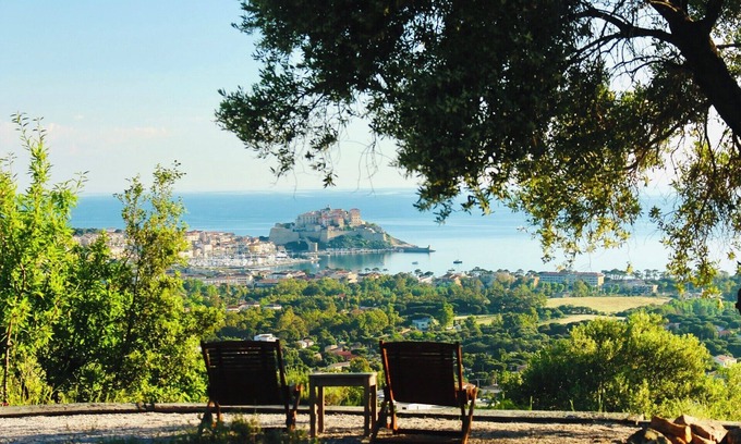 Calvi Apartment | Maisonnette en plein maquis, vue splendide à 5 min du centre et de la plage