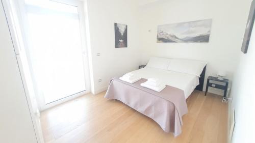 Municipio 4 Apartment | Majestic Seaview Apartment - Bari Centro