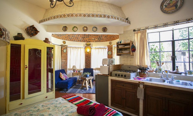 Cholula Apartment | Majikal BnB Martinlandia (China Poblana)
