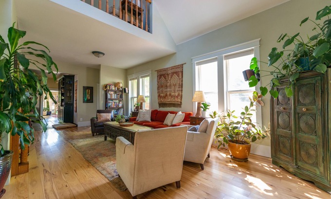 Whittier House | Make yourself at home in a spacious, clean and comfortable downtown Boulder home