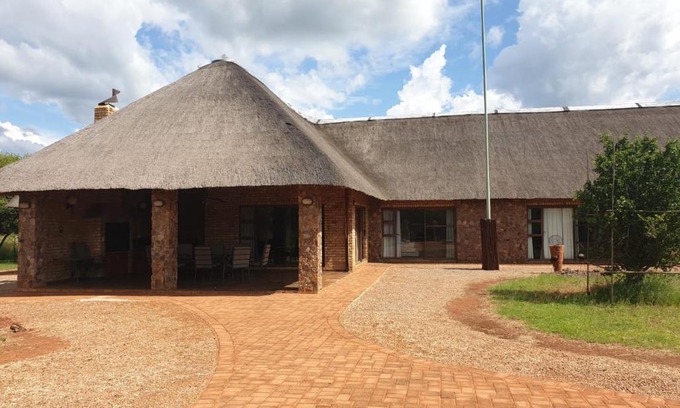 Bela-Bela Resort | Makhato Bush Lodge 86