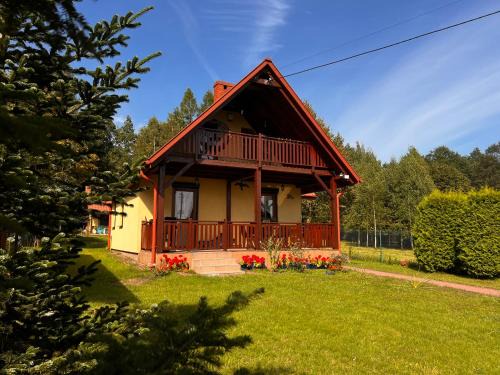 Suchedniow Cabin | Malinowa Chatka Mostki