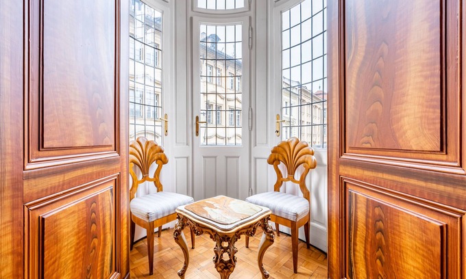 Mala Strana Apartment | Malostranska Residence