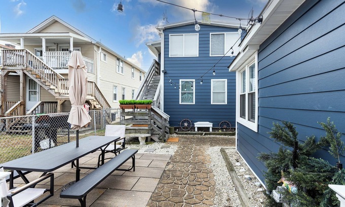 North Wildwood Apartment | Mamma Mary's Beach Haven!