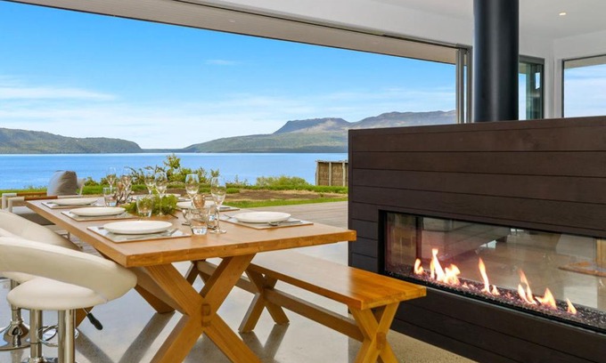 Lake Tarawera House | Mana Sarovar - Lake Tarawera Home