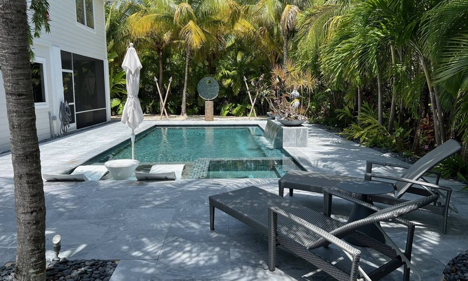Twin Lakes House | Manatee Hideaway *Pool* *Hot Tub* *Kayak* *Dockage*