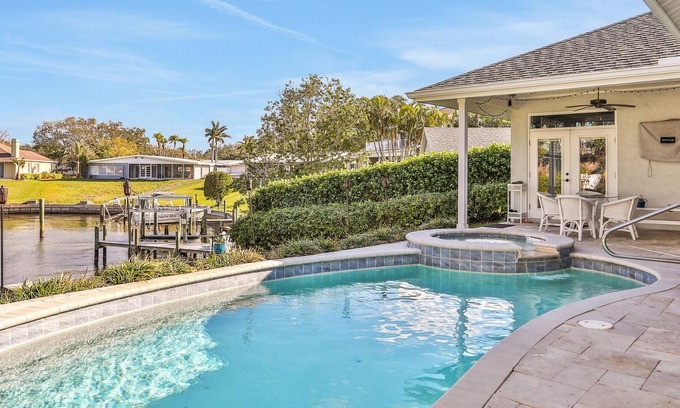 Palma Sola House | Manatee House: Waterfront Pool Home