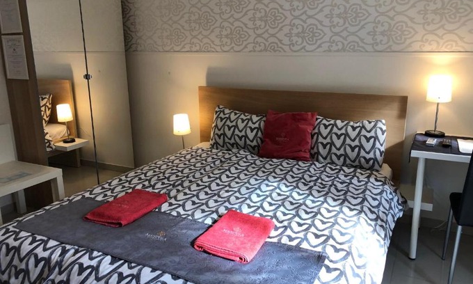 Cegled Apartment | Mandula Apartman