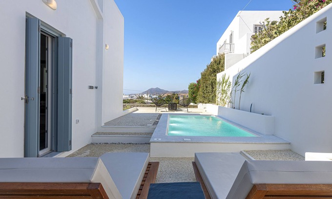 Apollonia Hotel | Manesis Suites