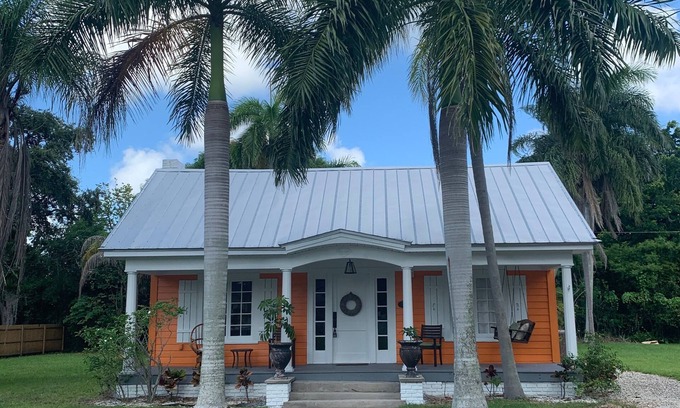 Bradenton Cottage | Mango Cottage at Palma Sola Bay