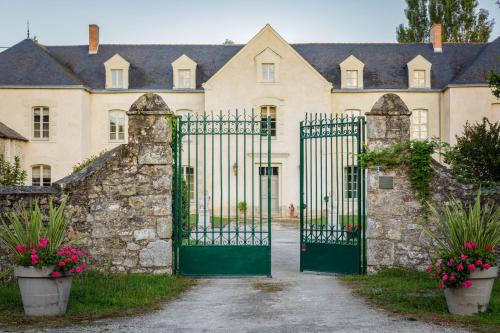 Crossac House | Manoir de Bel Ébat