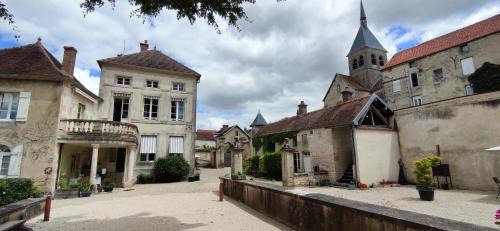 Laignes Bed & Breakfast | Manoir de L'Echauguette